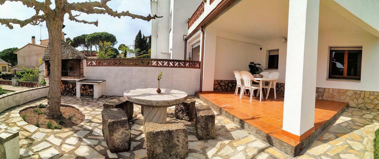 Apartamento Montgó L' Escala Bagian luar foto